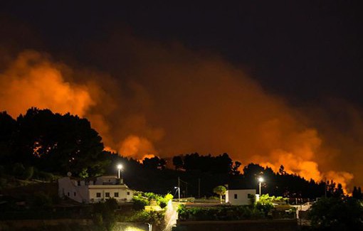 Kanarya Adaları'ndaki Yangın Nedeniyle 9 Bin Kişi Tahliye Edildi