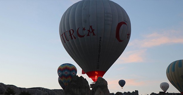Kapadokya'da Sıcak Hava Balon Seferleri İptal Oldu