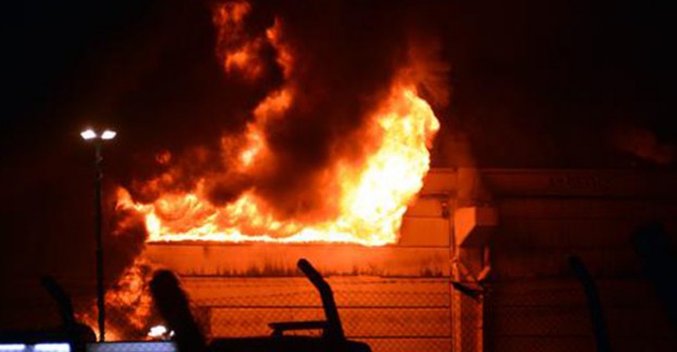 Karabük’te Yangın Paniği! 18 Kişi Hastaneye Kaldırıldı