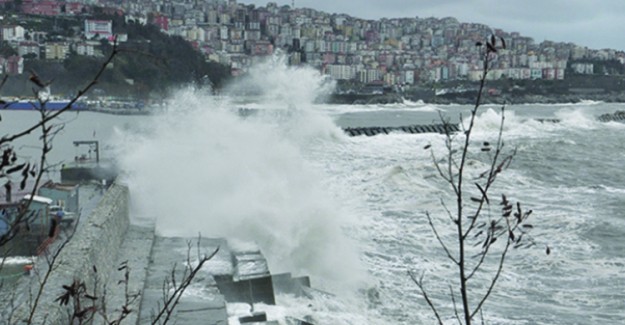 Karadeniz'e Fırtına Uyarısı! 
