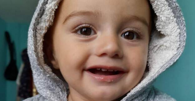Kars'ta Araba Çarpan 2 Yaşındaki Bebek Hayatını Kaybetti