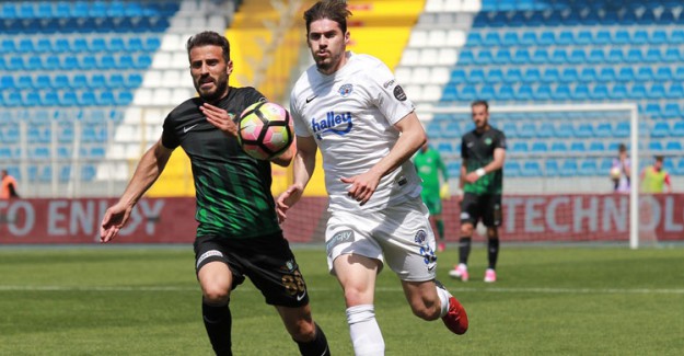 Kasımpaşa Evinde Akhisarspor'u 2-0 Yendi