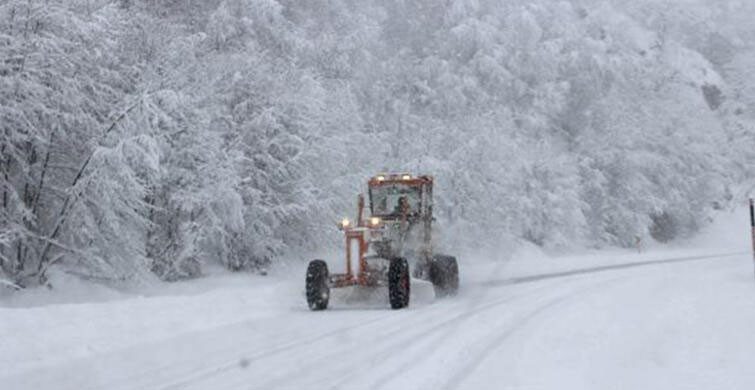 Kastamonu'da Kar Yağışı; 34 Köy Yolu Ulaşıma Kapandı