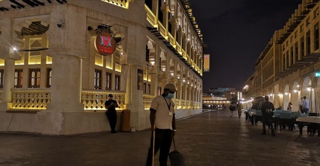 Katar'da Camiler Kapatılıyor