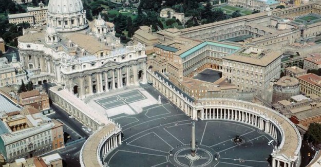 Katoliklerin Merkezi Vatikan'da İlk Coronavirüs