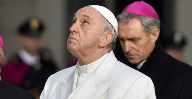 Katoliklerin Ruhani Lideri Papa'dan Noel Mesajı