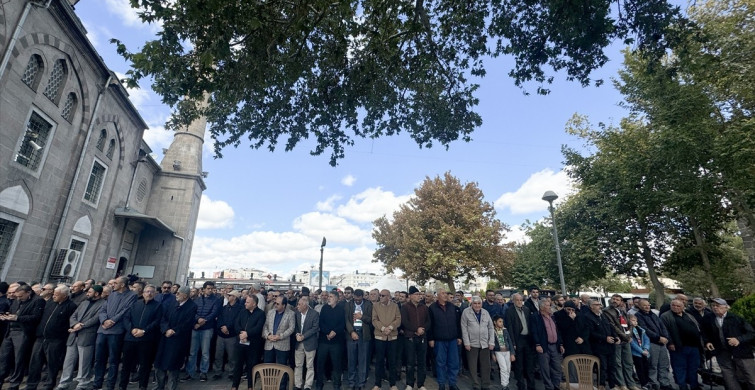 Kayseri'de Yahya Sinvar için Gıyabi Cenaze Namazı