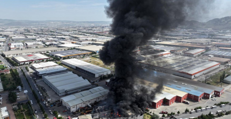 Kayseri’de korkutan fabrika yangını: Ekipler yoğun şekilde müdahale ediyor