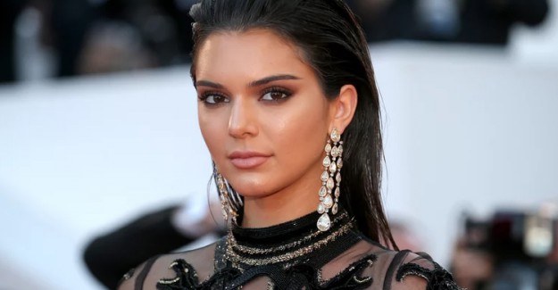 Kendall Jenner Ve Mert Alaş'ın Pozları Sosyal Medyayı Salladı