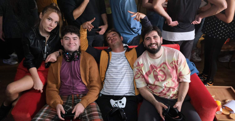 Kendinden Kaçak filmi konusu ve oyuncuları