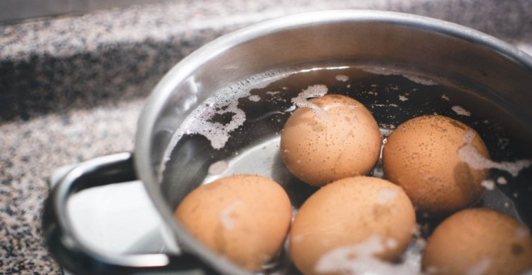 Kendisi kadar suyu da faydalı: Haşlanmış yumurta suyunu sakın dökmeyin! Haşlanmış yumurta suyunun bilinmeyen faydaları