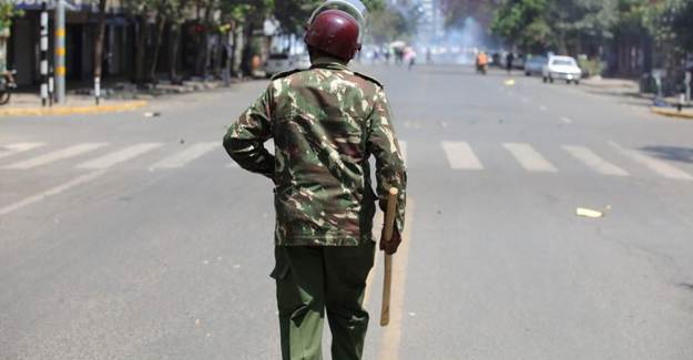 Kenya'da Güvenlik Kuvvetleri Sokağa Çıkma Yasağına Uymayan 15 Sivili Öldürdü