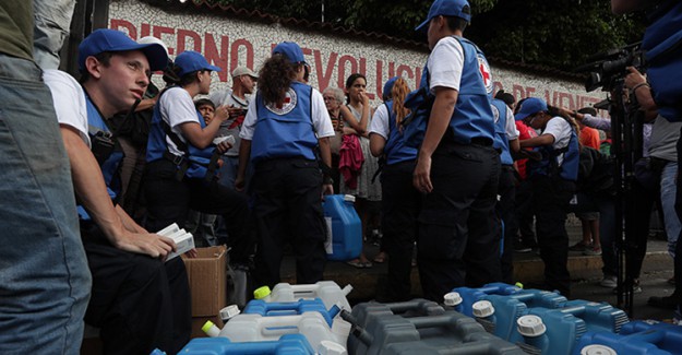Kızılhaç'ın Gönderdiği İlk İnsani Yardımlar Venezuela’ya Ulaştı