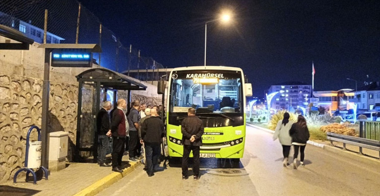 Kocaeli'de Halk Otobüsünde Bıçaklı Saldırı: Genç Adam Hayatını Kaybetti