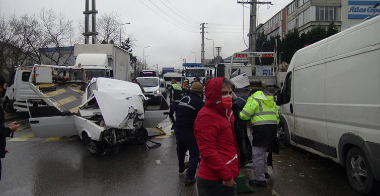 Kocaeli’de Trafik Kazasında 6 Kişi Yaralandı