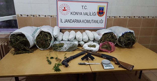 Konya'da Jandarma Ekiplerinden Uyuşturucu Operasyonu