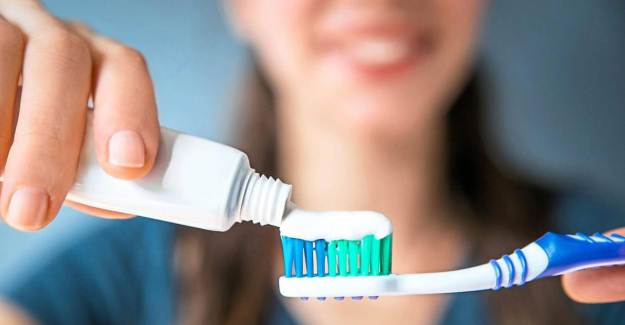 Korovirüse Karşı Yeni Önlem Diş Fırçalamak