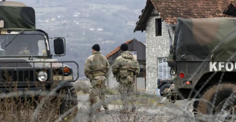 Kosova ve Sırbistan arasında ipler koptu: Sınıra barikatlar kurulmaya başlandı