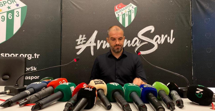 Küme düşen Bursaspor'da Teknik Direktör Mustafa Er, kulüpte yaşanan olayları düzenlediği basın toplantısında anlattı