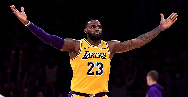 LeBron Cheamberlein'i Geçti