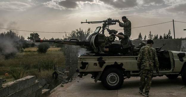 Libya Ordusu Trablus Havalimanı'nın Kontrolünü Eline Aldı