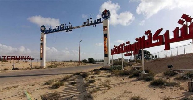 Libya'da Savaş Uçakları Saldırdı Petrol Limanları Kapatıldı