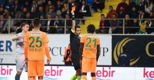 Lider Alanyaspor Evinde Yeni Malatyaspor'u Konuk Edecek