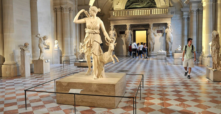 Louvre Müzesi Online Olarak Erişime Açıldı