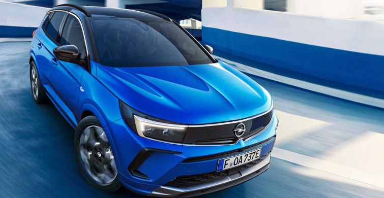 Makyajlı Opel Grandland 2021 Yüzünü Gösterdi