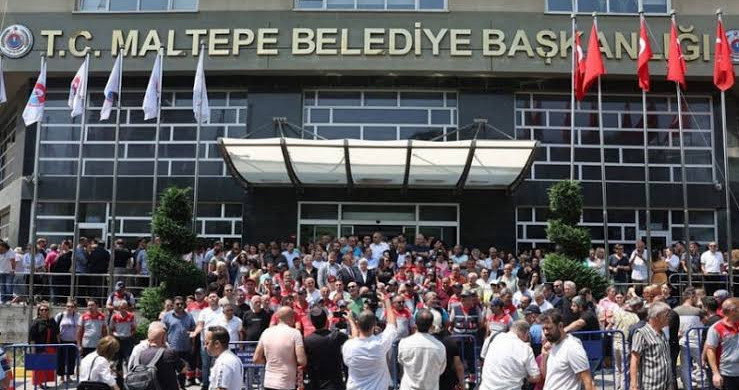 Maltepe Belediyesi işçileri grev kararı aldı