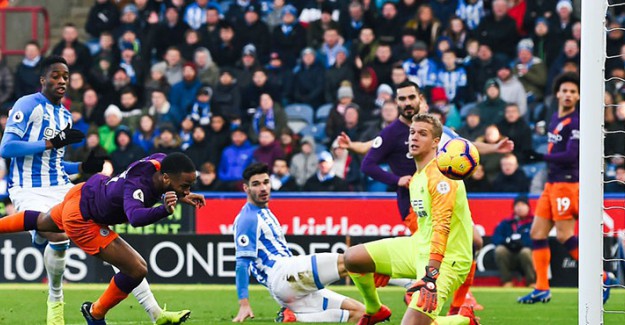 Manchester City Zirve Takibini Sürdürüyor ( Huddersfield 0 -3 Manchester City) 