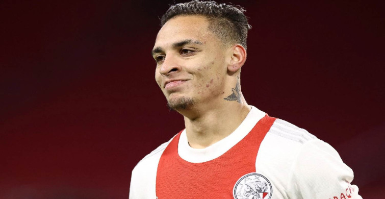 Manchester United’tan tarihi transfer: Ajax’ın yıldızı Antony United’a transfer oldu! Transfer sezonunun rekoru kırıldı