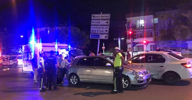 Manisa'da Trafik Kazası: 3'ü Çocuk 7 Yaralı