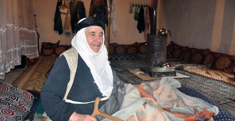 Mardin'de 87 Yaşındaki Kadın, Kimliğinin Çıkmasını İstiyor