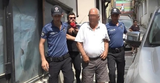 Marmara Adası'nda Gözaltına Alınan Baba-Oğul Adliyede
