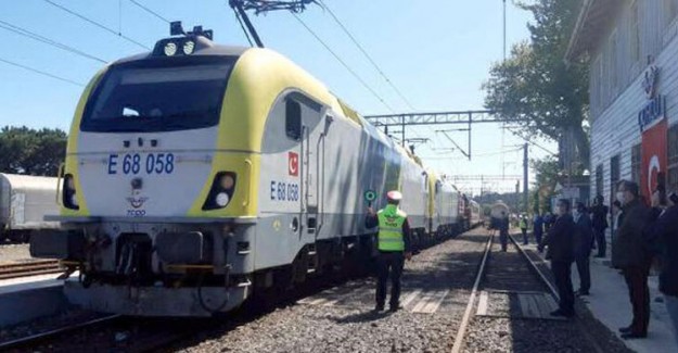 Marmaray'dan Geçiş Yapan İlk Yurt İçi Yük Treni Çorlu'da