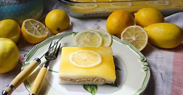 Mayhoş Bir Lezzet: Limonlu Bisküvili Pasta Tarifi!