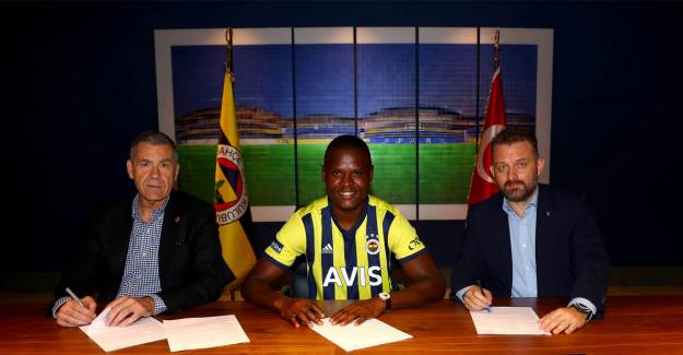 Mbwana Samatta Resmen Fenerbahçe'de