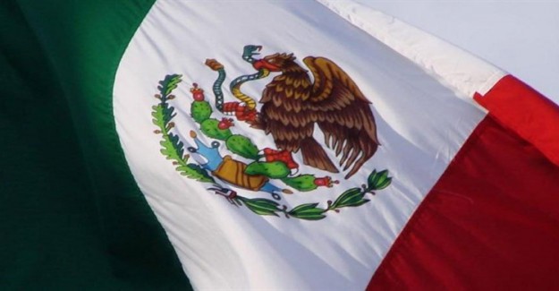 Meksika'da Öğrenci Öğretmenini Öldürdü