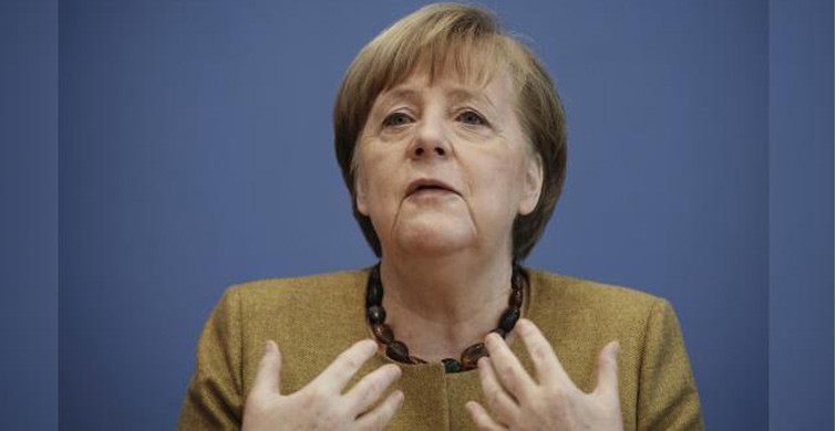Merkel Hamas'la Temasları Destekledi
