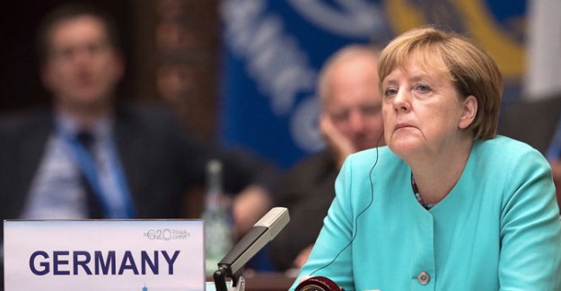 Merkel: Türkiye İmkansızı Başarıyor