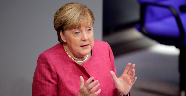 Merkel’den Afganistan’a İlişkin Şaşırtan Açıklama: “Görüşmelere Devam Edin"