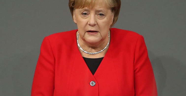 Merkel'den Libya Konferansı İçin Davet