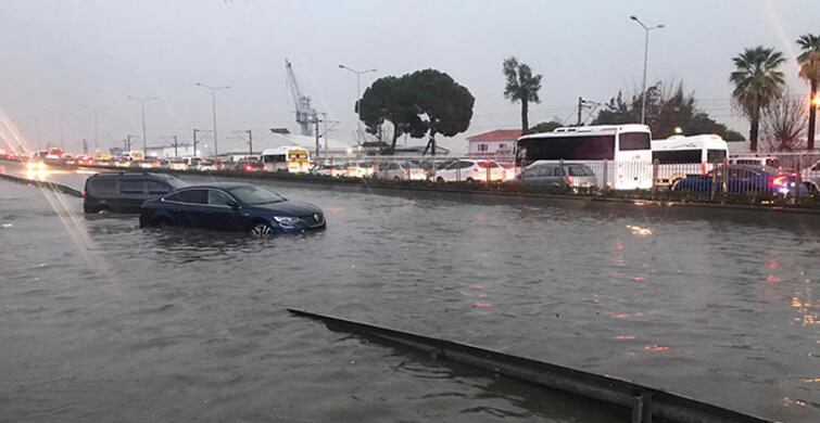 Meteoroloji  İzmir ile Manisa İçin Uyarı Verdi!