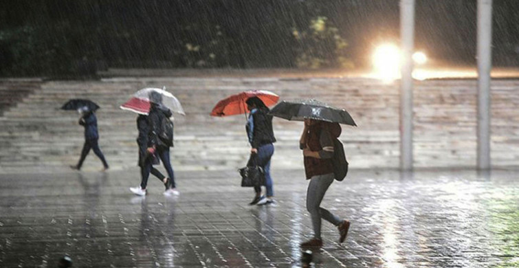 Meteorolojiden açıklama geldi: Yağışlar ne zaman bitiyor? Hava sıcaklıkları nasıl olacak? İşte güncel hava durumu raporu