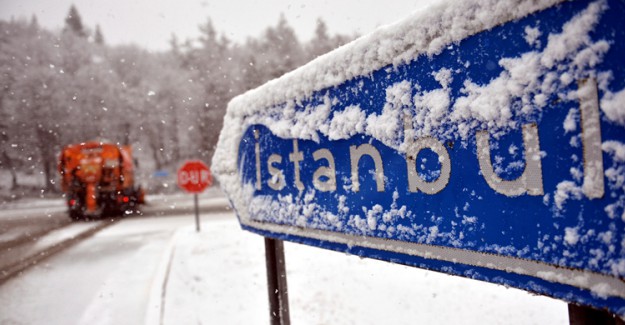 Meteoroloji'den Hava Durumu Uyarısı: İstanbul'a Kar Ne Zaman Yağacak?