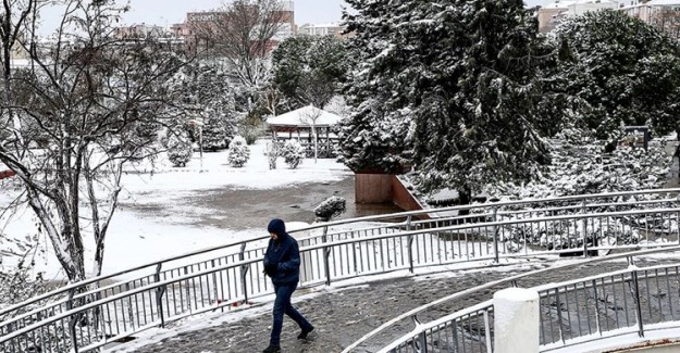Meteorolojiden İstanbul İçin 'Orta Kuvvette' Kar Uyarısı