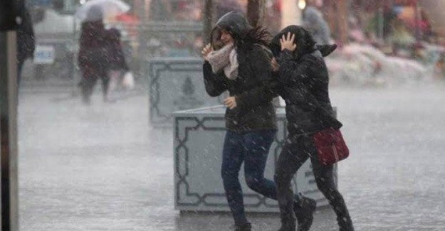 Meteoroloji'den Rüzgar Uyarısı! İstanbul’da 100 Kilometreye Ulaştı