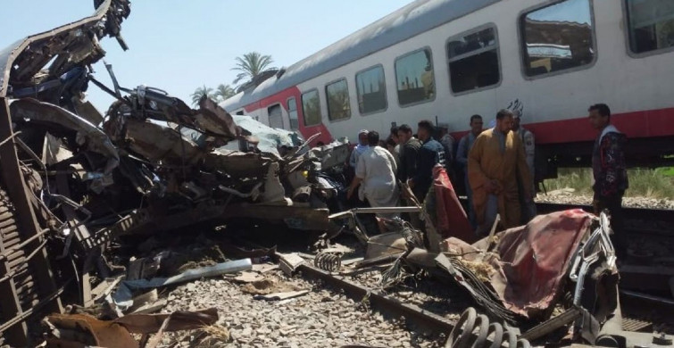 Mısır’da iki tren çarpıştı: 2 ölü, 29 yaralı