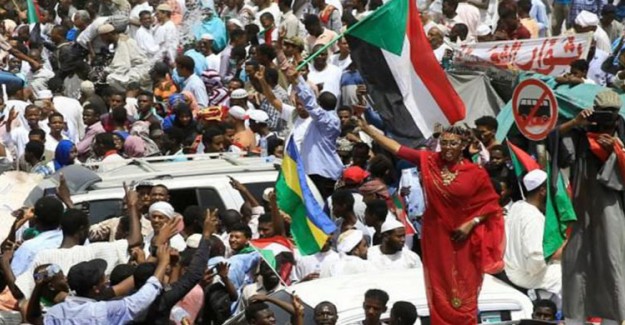 Mısır'da Sudan ve Libya Konulu Zirveler Düzenlenecek 